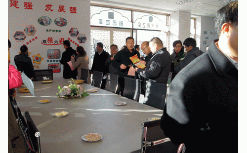 自治區(qū)、銀川市人大代表及金鳳區(qū)各級(jí)領(lǐng)導(dǎo)來(lái)我公司進(jìn)行視察調(diào)研活動(dòng)