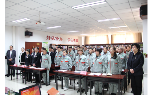 揚(yáng)帆起航正當(dāng)時、乘風(fēng)破浪再出發(fā)